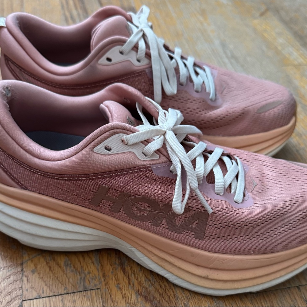 Hoka Bondi 8